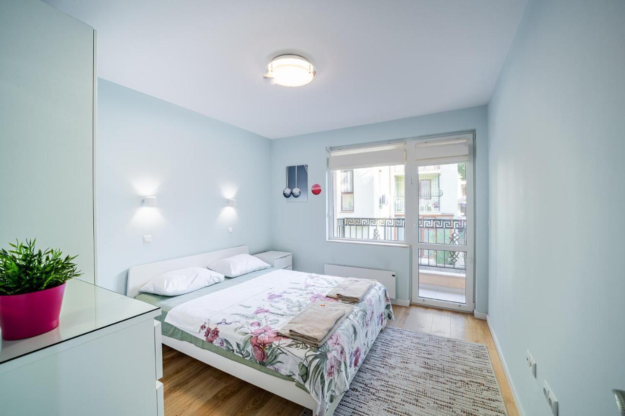 Colibri Central Apartment Varna Dış mekan fotoğraf