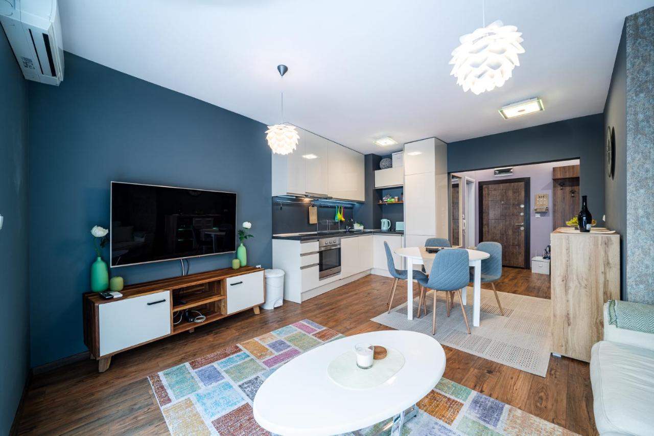 Colibri Central Apartment Varna Dış mekan fotoğraf
