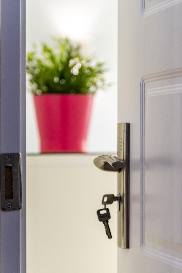 Colibri Central Apartment Varna Dış mekan fotoğraf