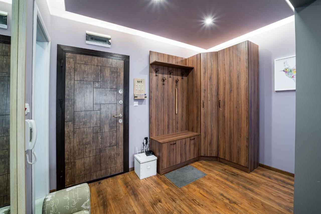 Colibri Central Apartment Varna Dış mekan fotoğraf